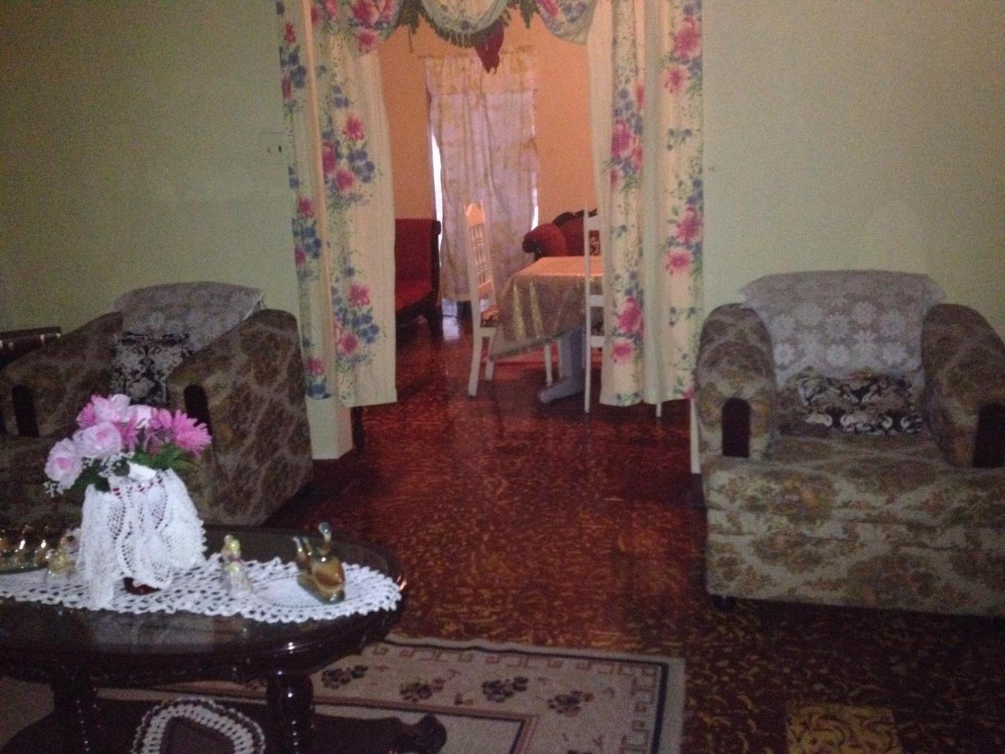 Kingston Airport Bed And Breakfast Extérieur photo