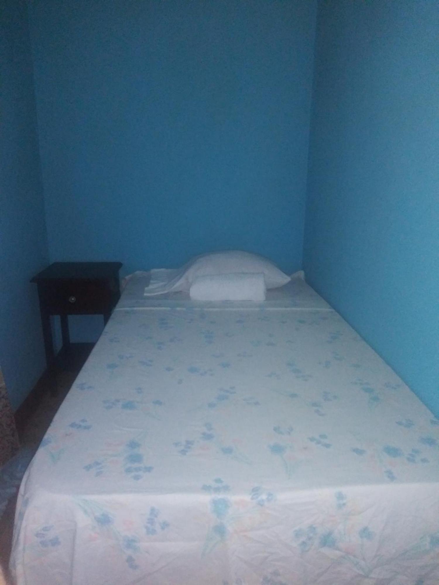 Kingston Airport Bed And Breakfast Extérieur photo